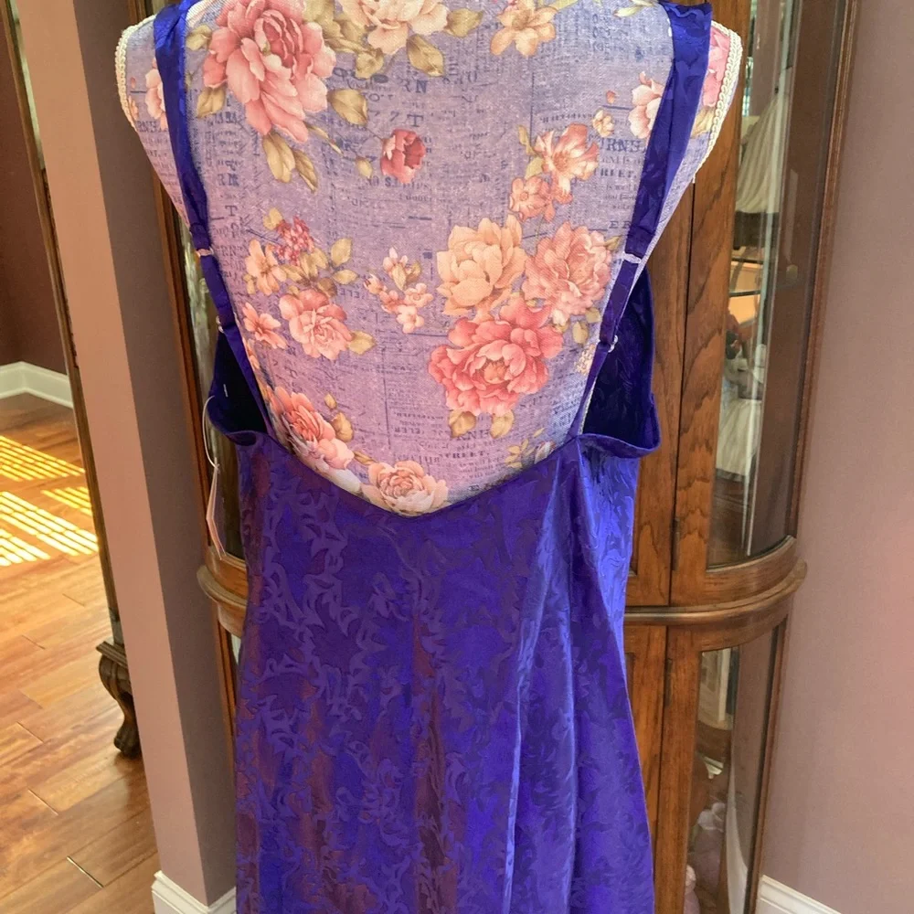 PARISIAN-Intimates Robe & Slip Set - Picture 11 of 11